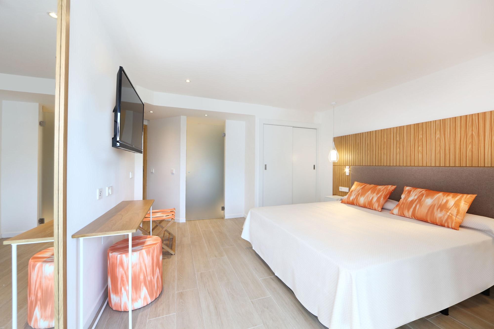 Iberostar Waves Playa De Muro Playa de Muro  Ngoại thất bức ảnh
