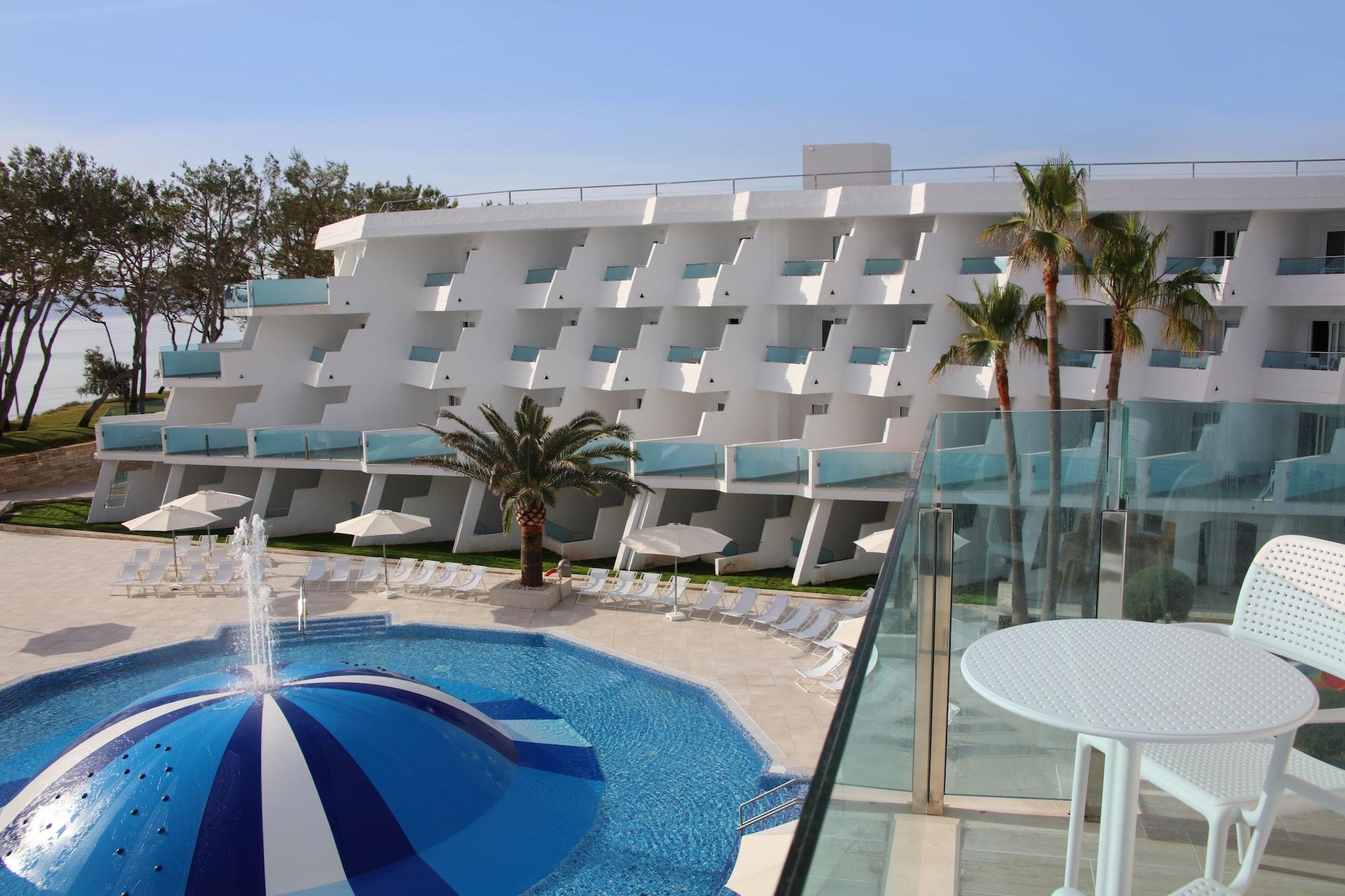 Iberostar Waves Playa De Muro Playa de Muro  Ngoại thất bức ảnh